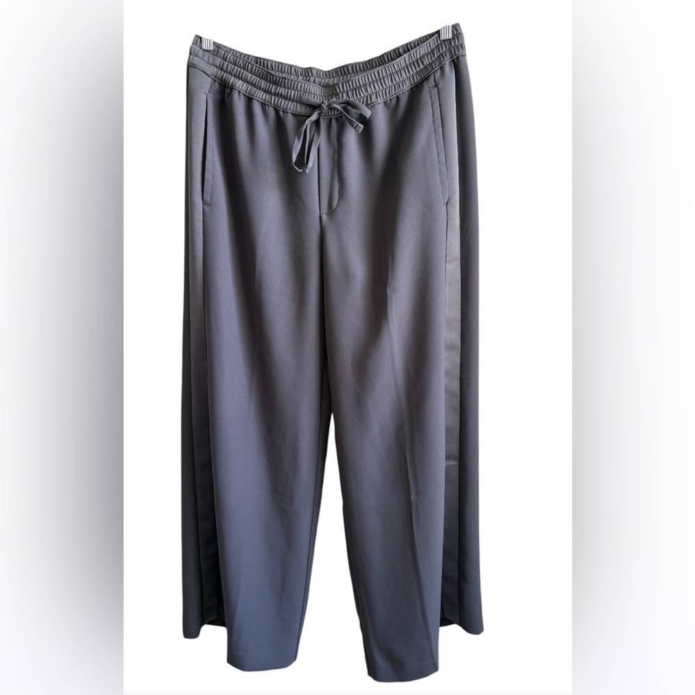 Banana Republic - High Rise Wide Leg Draw String‎ Pants - Size 12 Short - Gray